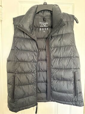 Abercrombie & Fitch Black Quilted Puffer Vest